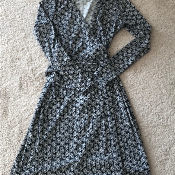Ann Taylor Dresses & Skirts - Ann Taylor wrap dress